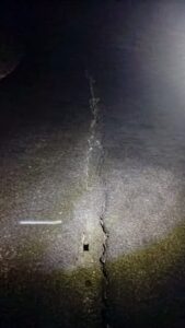 Jalan rusak di kilo 52