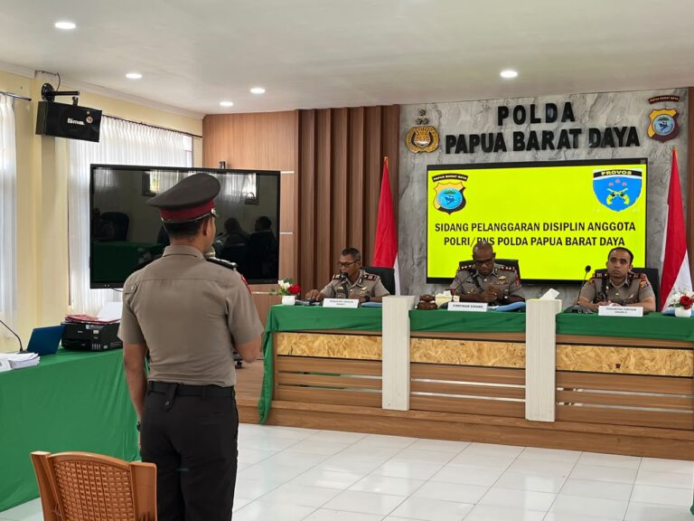 Kapolda Papua Barat Daya Tegaskan Tidak Ada Toleransi bagi Anggota yang Langgar Disiplin